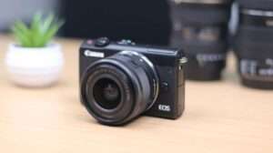 Kamera Canon Paling Bagus - Canon EOS M100