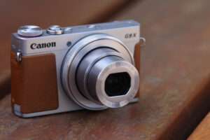 Kamera Pocket Terbaik - Canon G9X Mark II