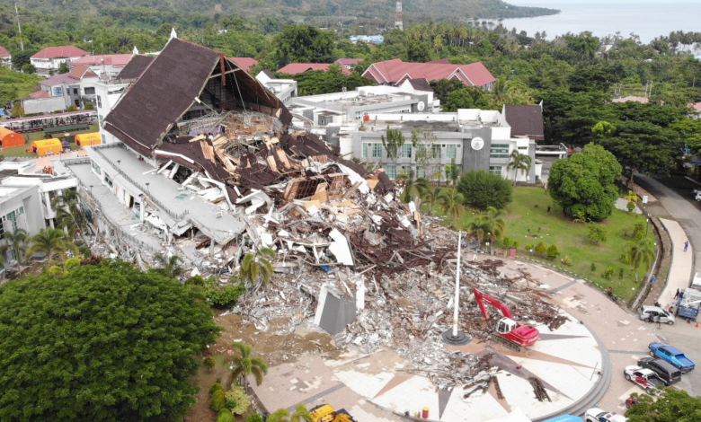 Sampai Malam Ini, 84 Korban Jiwa Akibat Gempa M6,2 di Sulawesi Barat