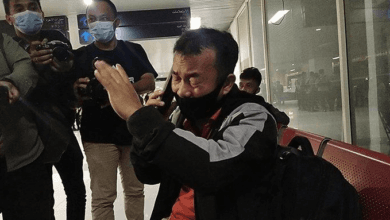 Yaman Zai Menunggu Kabar Istri dan 3 Anaknya Yang Menjadi Penumpang Pesawat Sriwijaya Air SJ-182